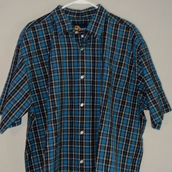 Nautica XL short sleeve lightweight, button-down shirt - Picture 1 of 9